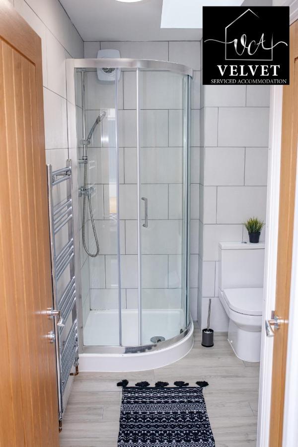 1 Bed House , Free Wifi,Free Parking,Leasure,Business Lejlighed Swansea Eksteriør billede