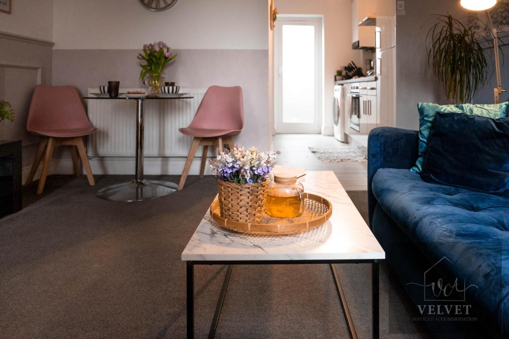 1 Bed House , Free Wifi,Free Parking,Leasure,Business Lejlighed Swansea Eksteriør billede